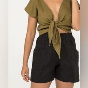 Elizabeth Suzann Clyde Linen Shorts in Navy Blue